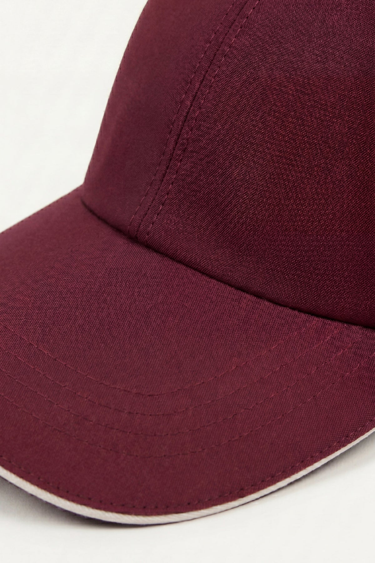 Rivano Cap Burgundy