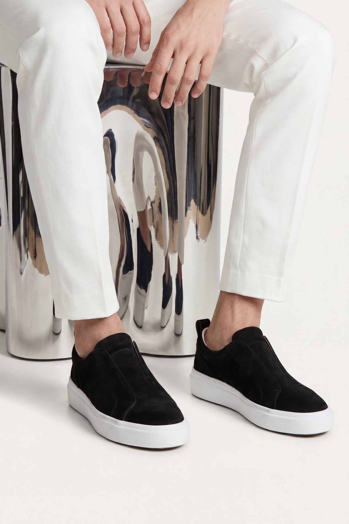 The Marbella — Black